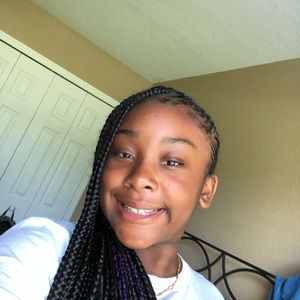 Meet your Posher, Charissa